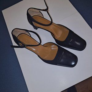 Ladies shoes heels